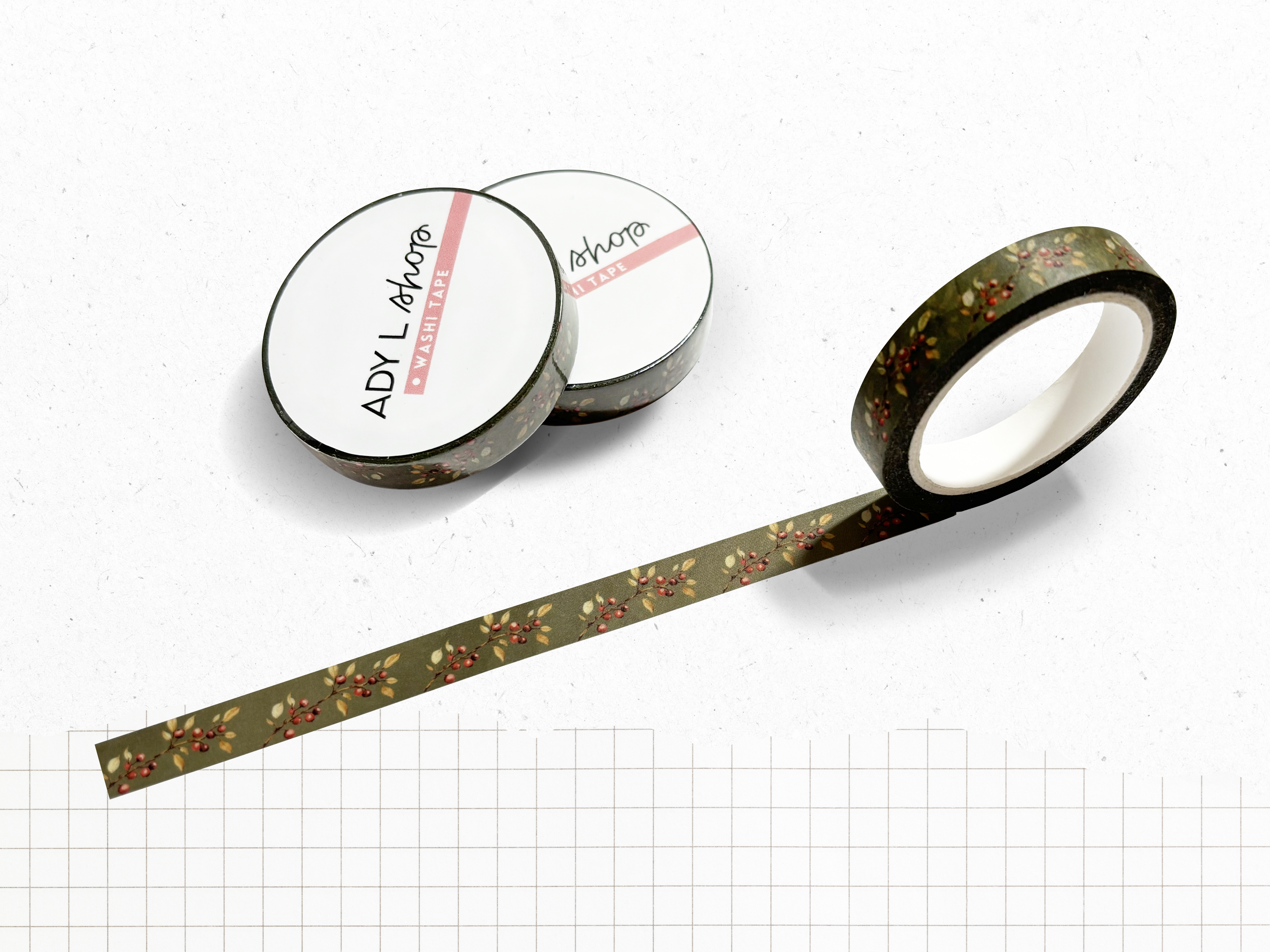 Washi tape "Hiver Enchanté" - Rouleau de papier adhésif décoratif aux motifs hivernaux (8mm x 10m)