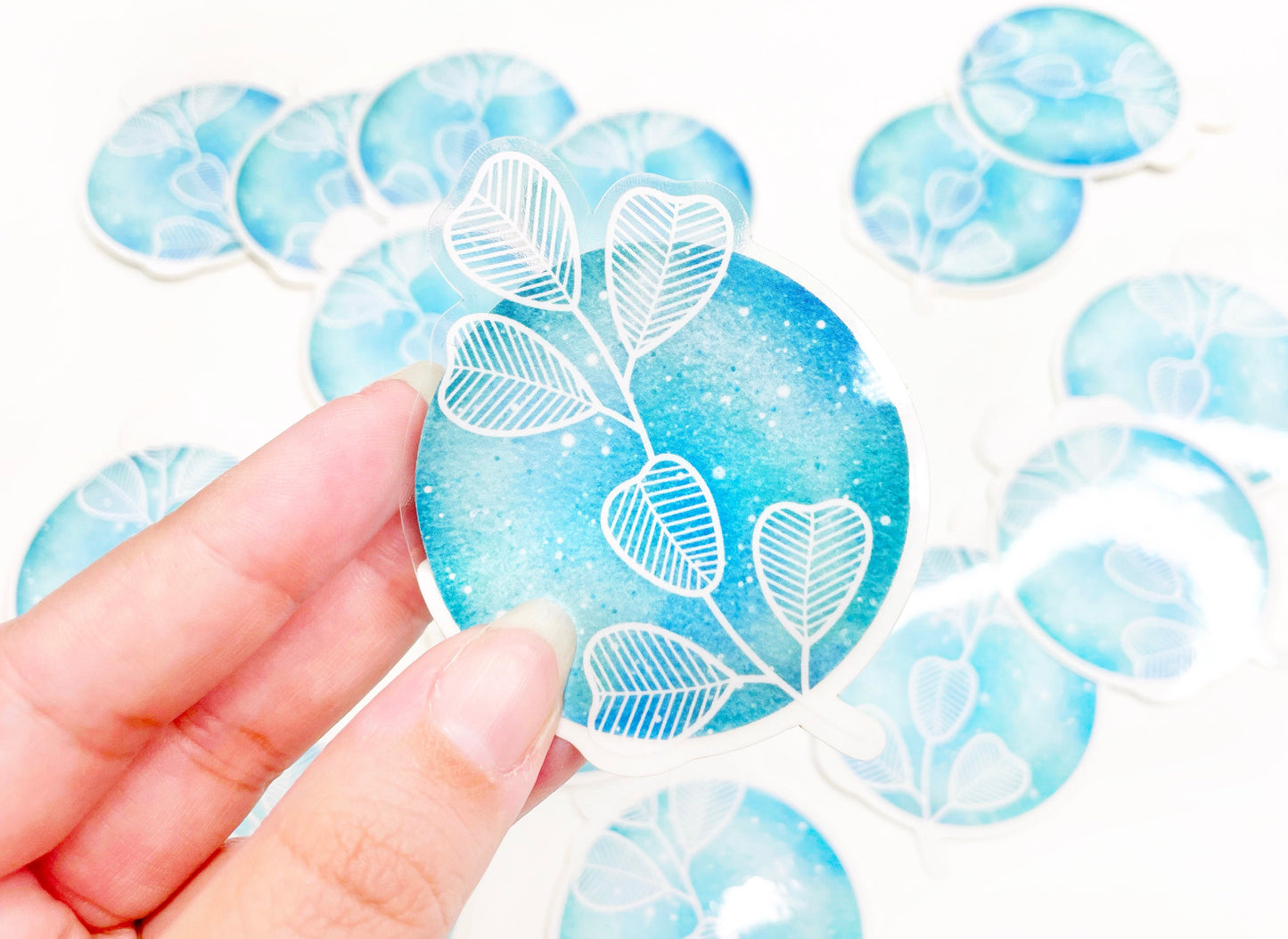 Vinyl sticker "Winter Feather" - Watercolor, blue, Water resistant & Weatherproof - For your laptop, phone, water bottles, journal - 6,5x4cm