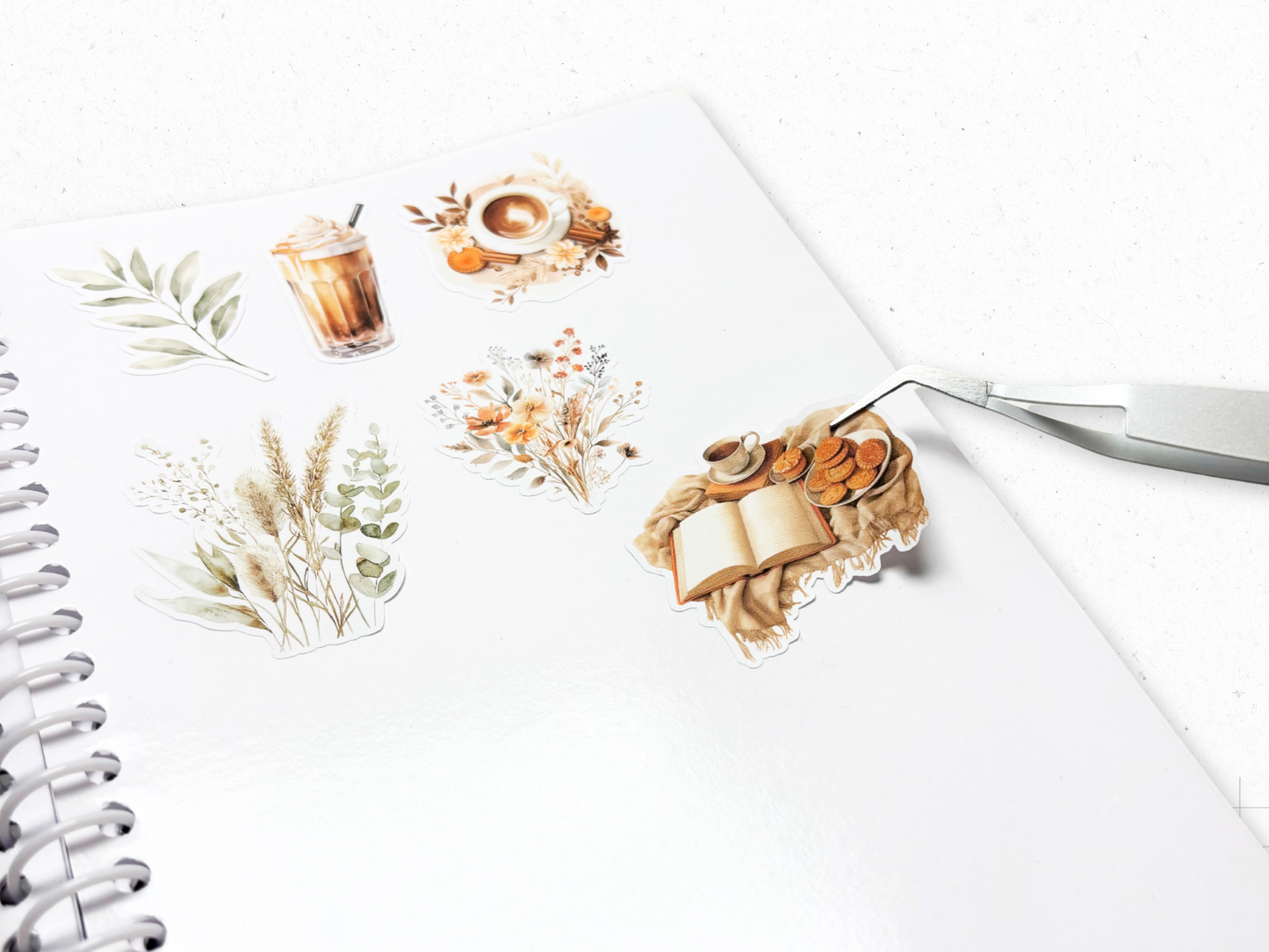 Reusable A5 Sticker Album – 40 Pages to Stick, Remove and Organize All Your Die-Cut Stickers and Leftover Sheets